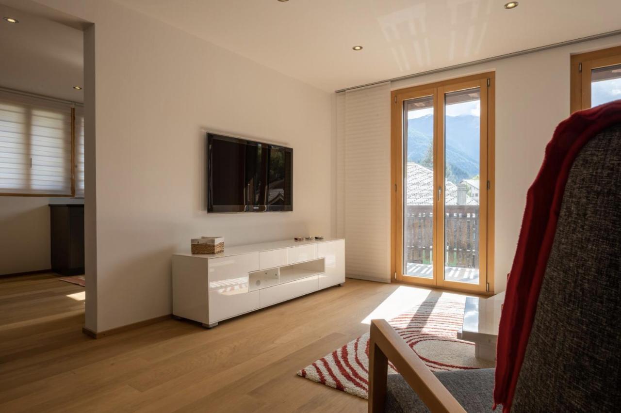 Zer Treichi Appartements Fiesch Luaran gambar